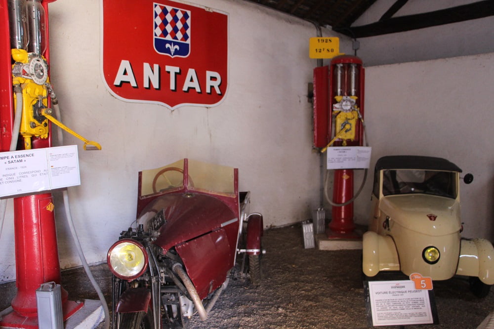 Retro Mechanical Museum Maurine Dufresne