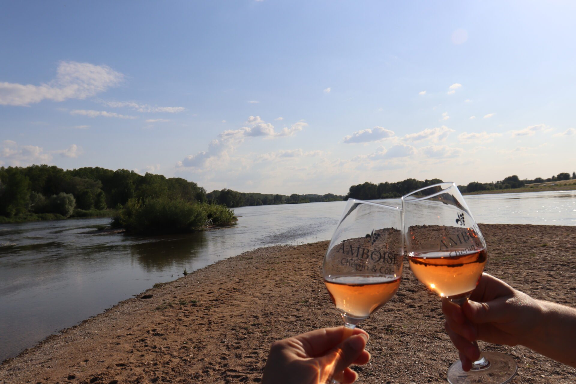 Drinks by the Loire