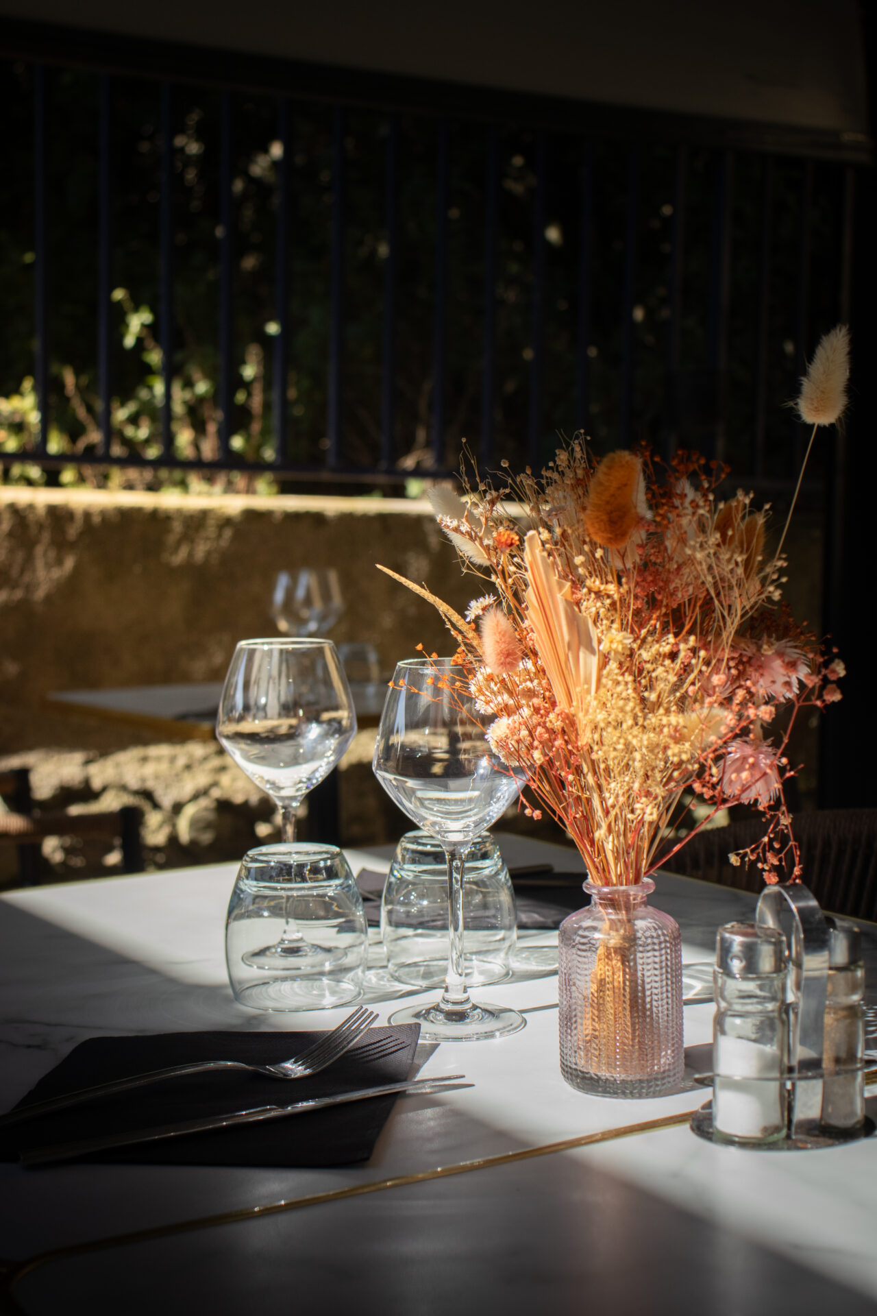 Deco, La Terrasse Restaurant, covered terrace, traditional cuisine, local, Touraine