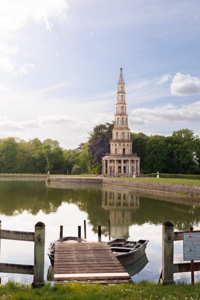 Boats on the lake at the foot of the Pagoda of Chanteloup d'Amboise