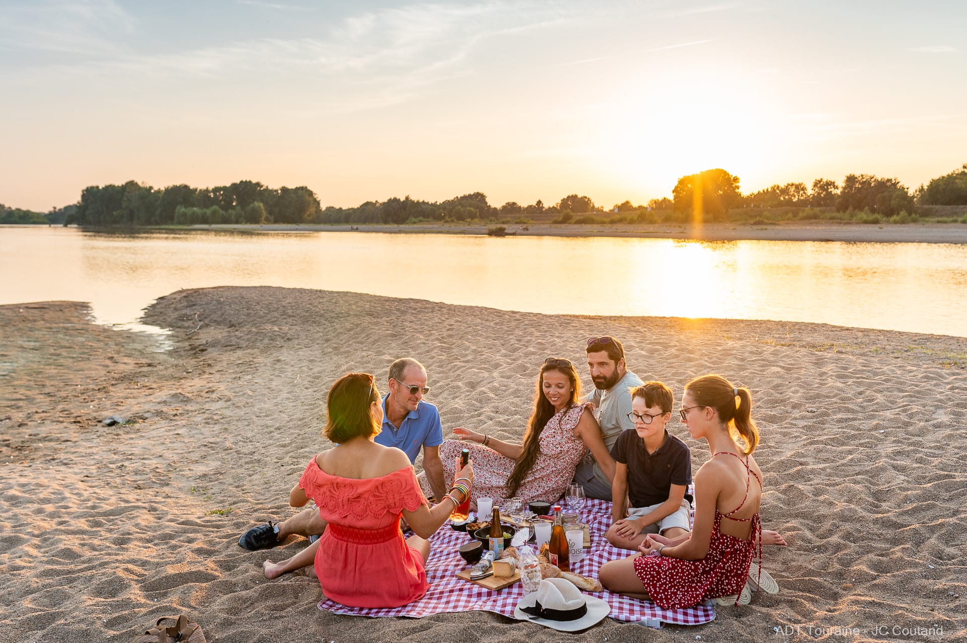 summer holidays in amboise