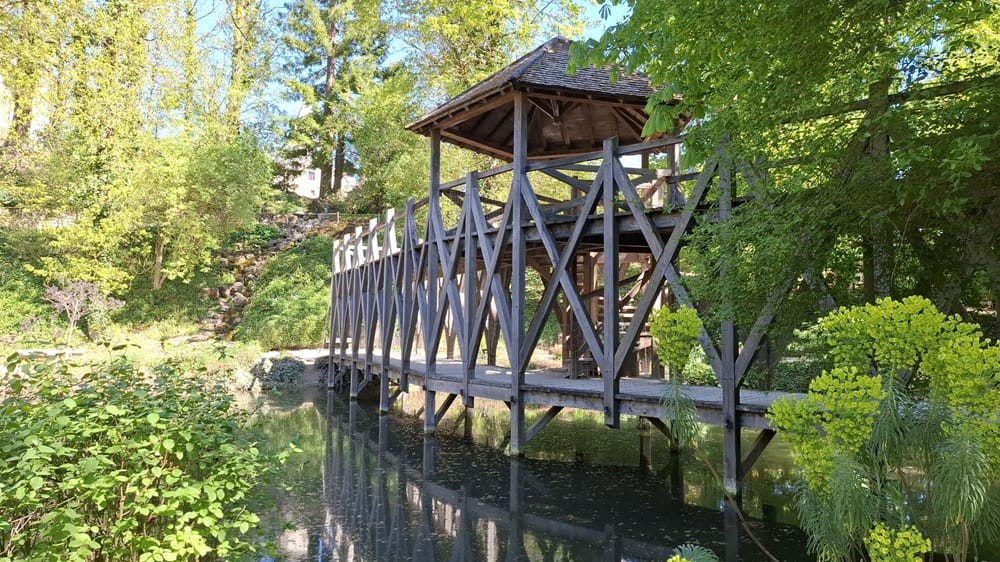 Puente del castillo de Clos Lucé en Amboise