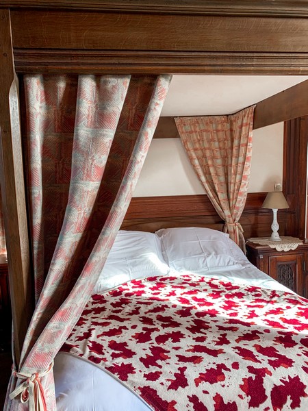 Chateau de Jallanges chambre Henri II (2)