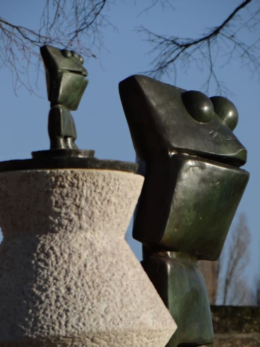 Détail de la fontaine de Max Ernst 