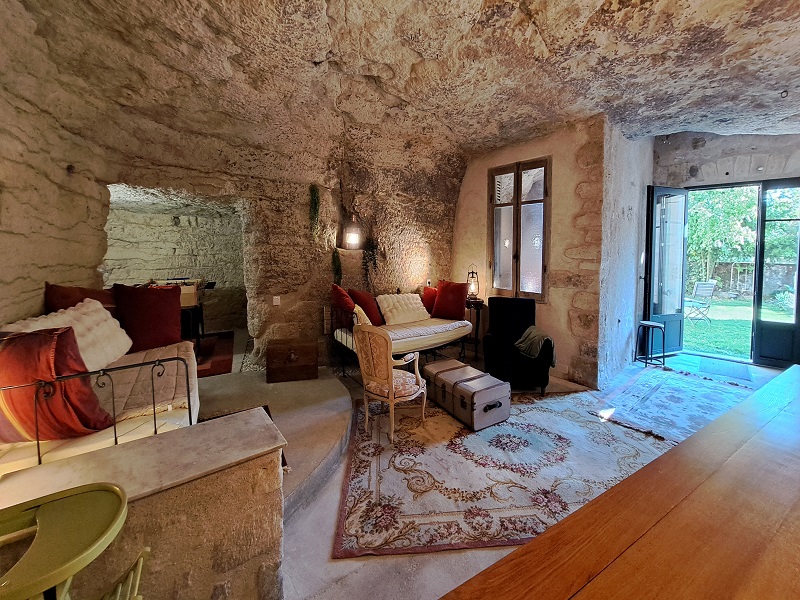 Grand Roc Salon Troglo - Gîtes cosy Touraine
