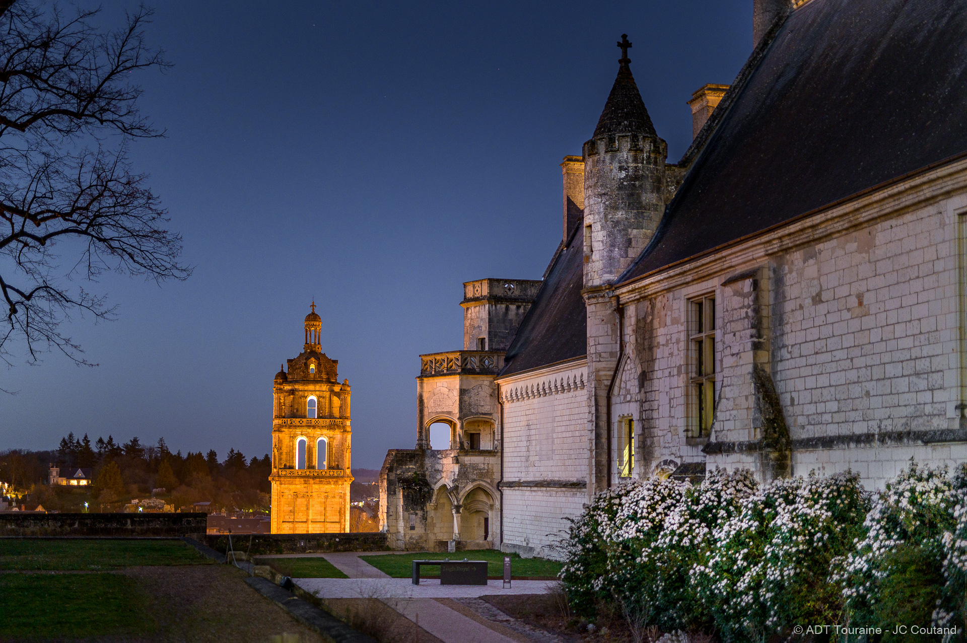 Loches_la_nuit_Credit_ADT_Touraine_JC_Coutand-2030-18
