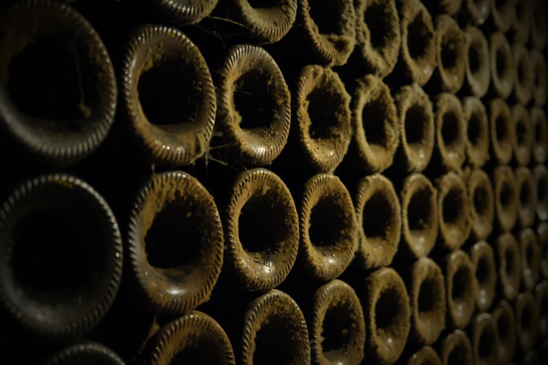 Mur de bouteilles Vignoble Alain Robert