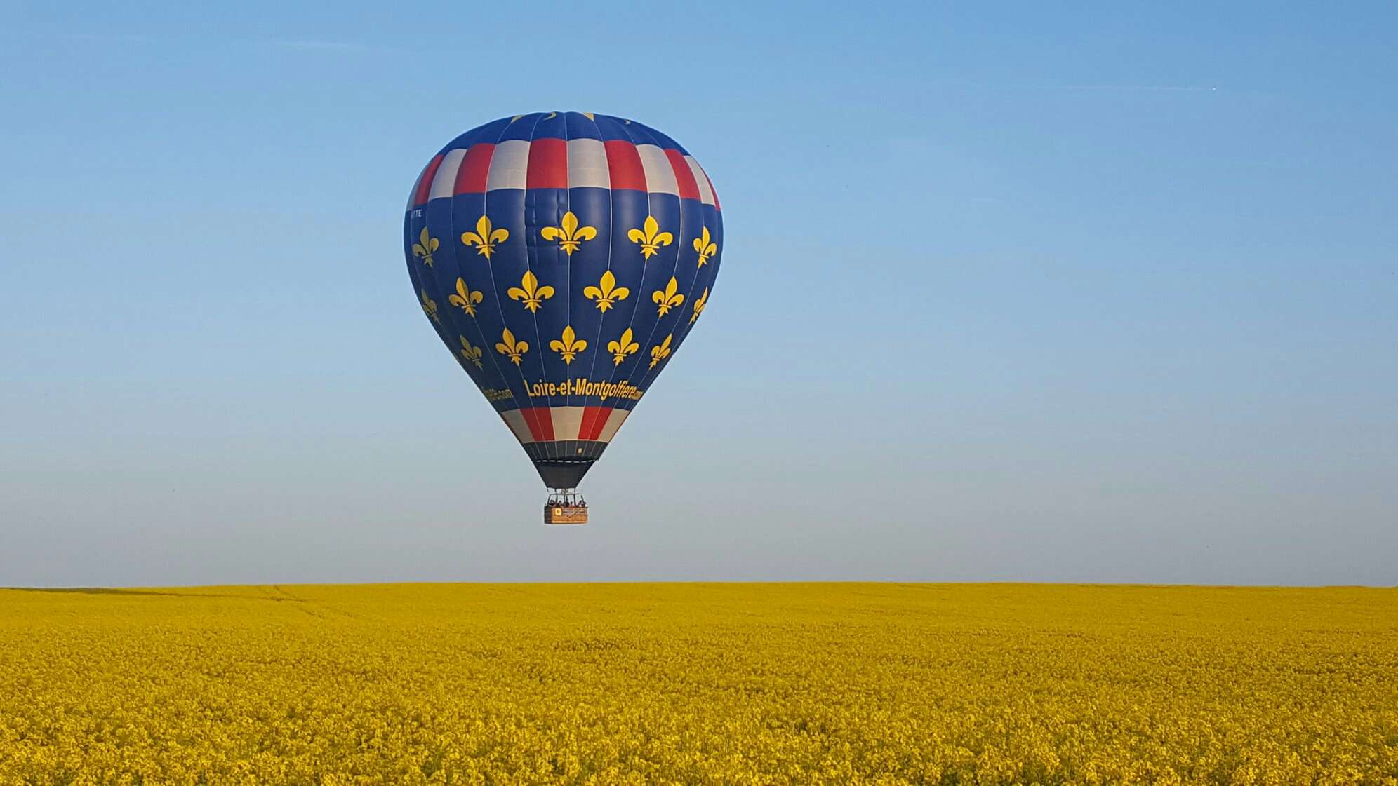 Touraine Terre dEnvol - Loire et montgolfiere