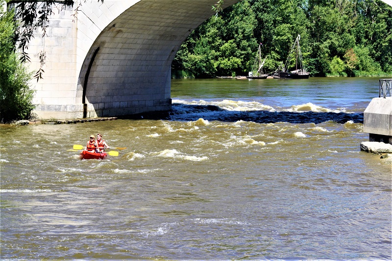 Tours & Canoe