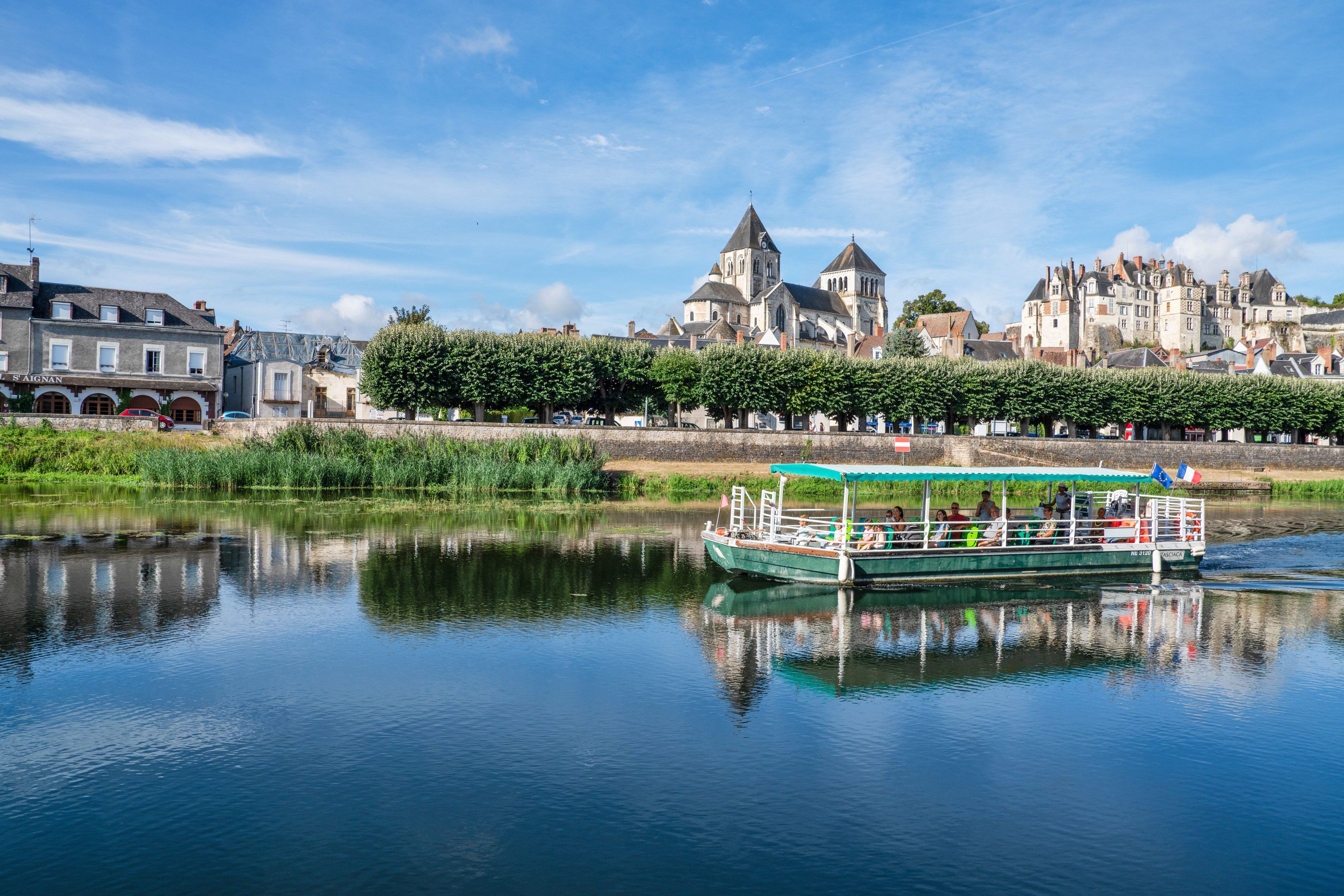 Tasciaca-bateau-sur-le-cher3