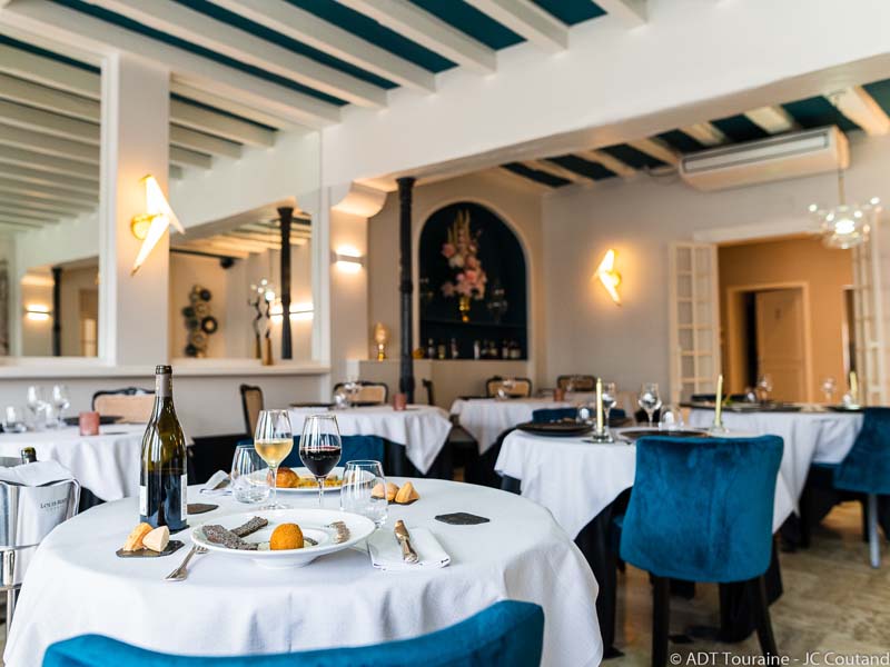 Le Cheval Blanc - Hôtel restaurant à Bléré