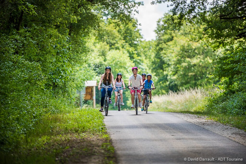 Cyclotouristes à Amboise Val de Loire