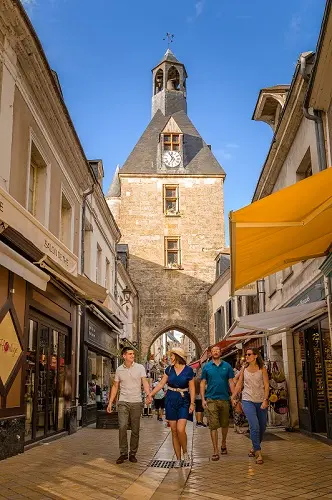 centre-ville amboise tour de l'horloge