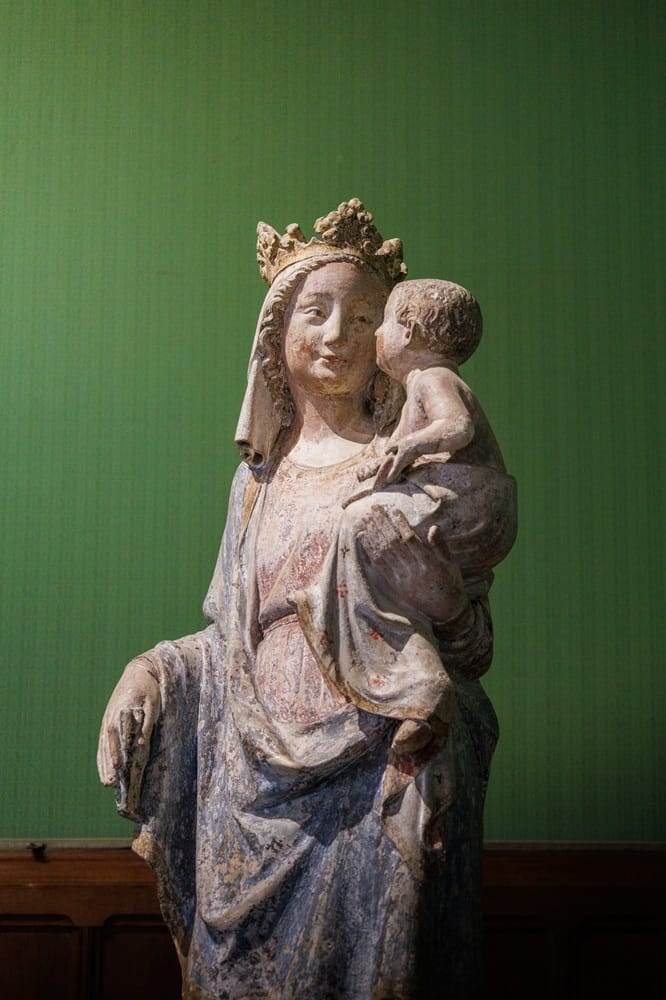 statue Marie musée art et histoire Amboise